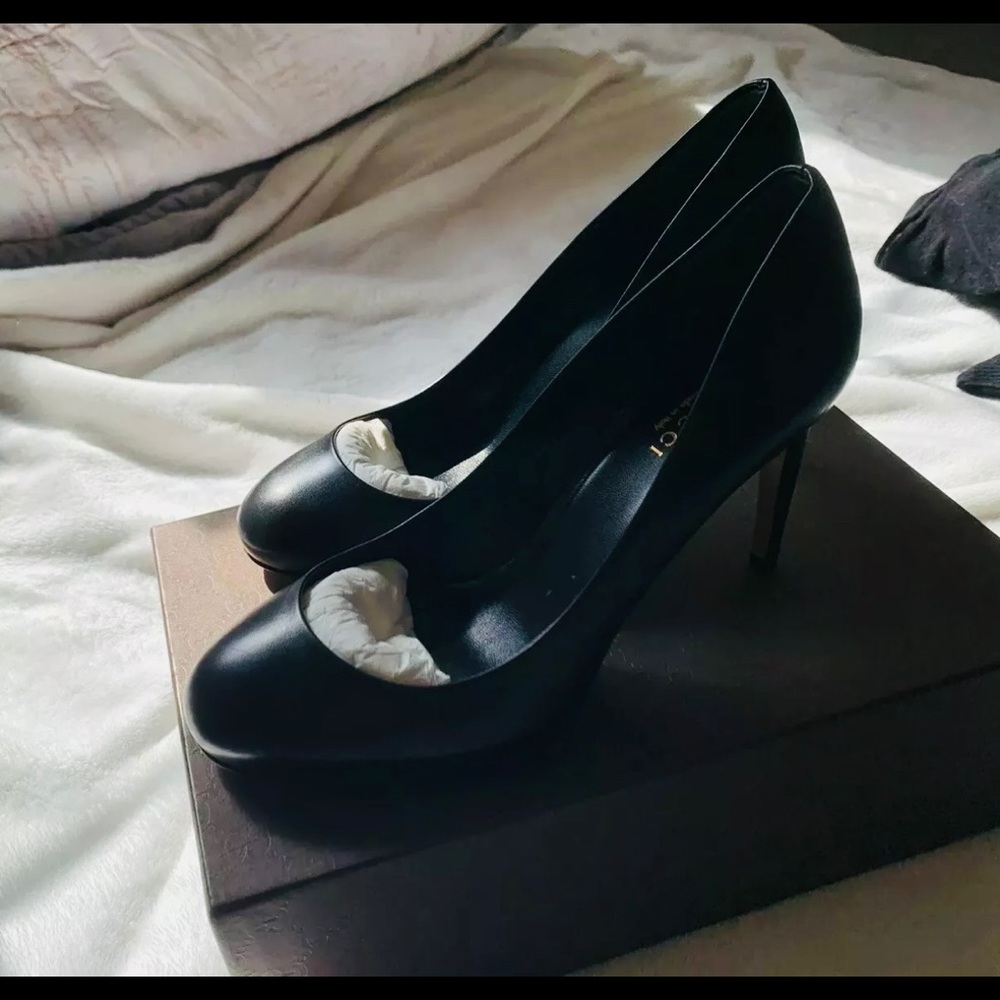 BRAND NEW & AUTH GUCCI HIGH HEELS